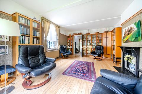 4 bedroom semi-detached house for sale, Warren Road, Hayes, Kent, BR2