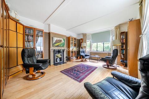 4 bedroom semi-detached house for sale, Warren Road, Hayes, Kent, BR2