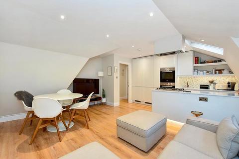 3 bedroom apartment to rent, Clifton Hill, London NW8