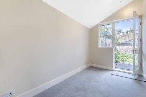 undefined, Disraeli Road, Putney, London, SW15