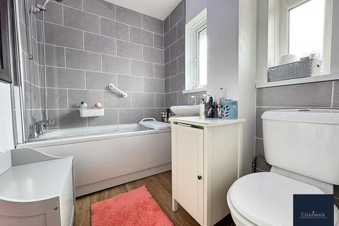 undefined, Mountain View, Tonypandy, CF40