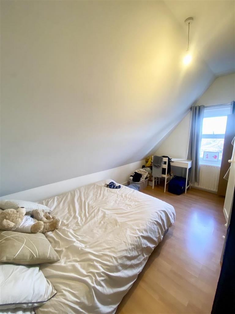 BEDROOM 2 ANGLE.jpg