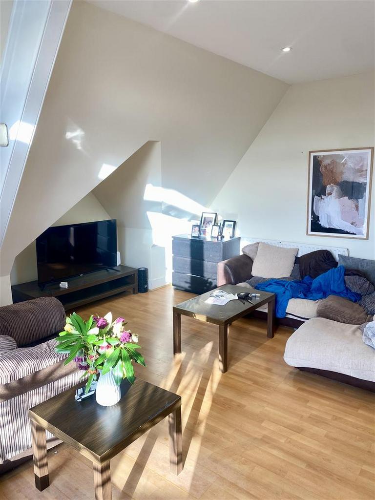 LIVING ROOM CLOSE UP.jpg