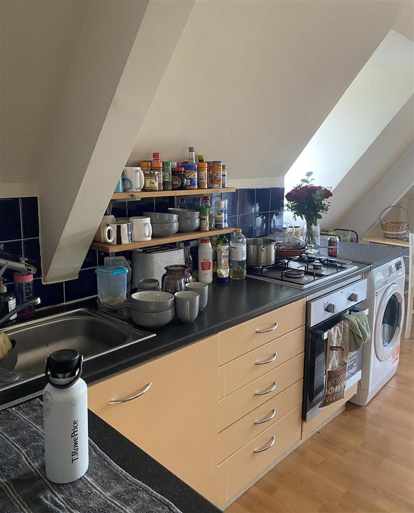 KITCHEN CLOSE UP.jpg