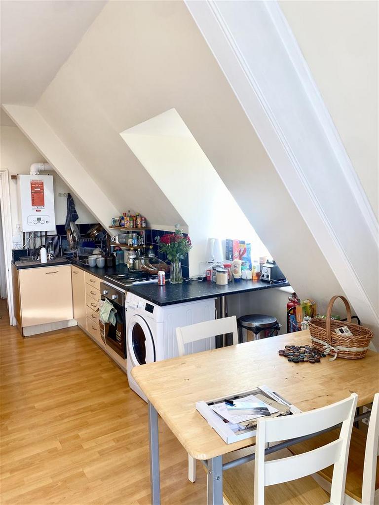 DINNING TABLE.jpg