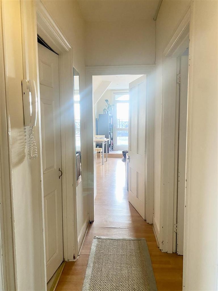 HALLWAY.jpg