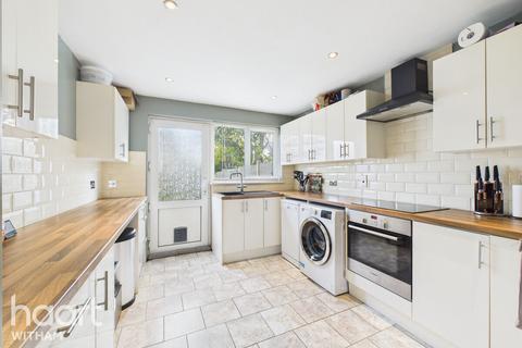 undefined, Yew Close, Witham