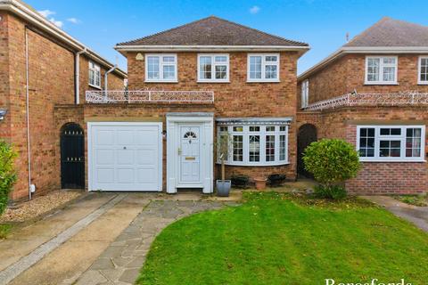 4 bedroom detached house for sale, Murfitt Way, Upminster, RM14