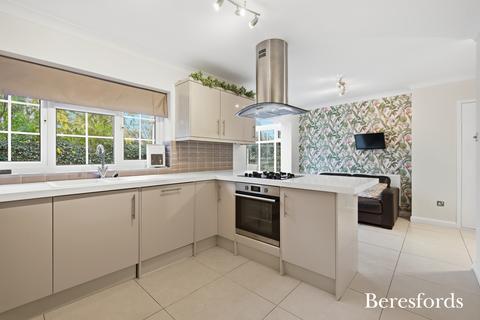 4 bedroom detached house for sale, Murfitt Way, Upminster, RM14