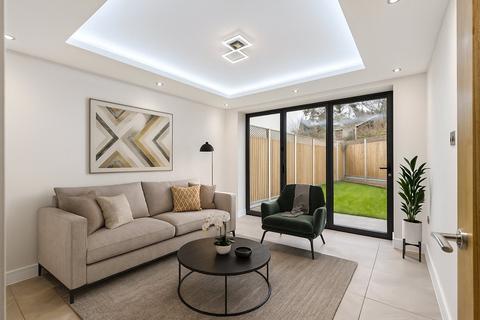 3 bedroom detached house for sale, New Pond Road, Holmer Green, High Wycombe, Buckinghamshire, HP15