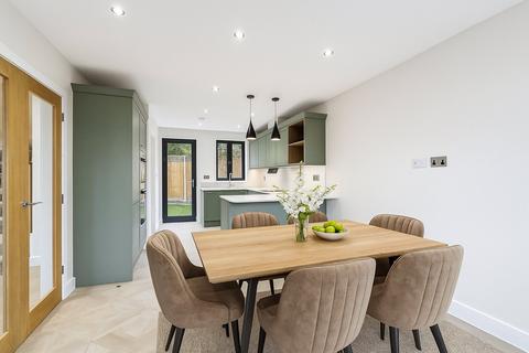 3 bedroom detached house for sale, New Pond Road, Holmer Green, High Wycombe, Buckinghamshire, HP15