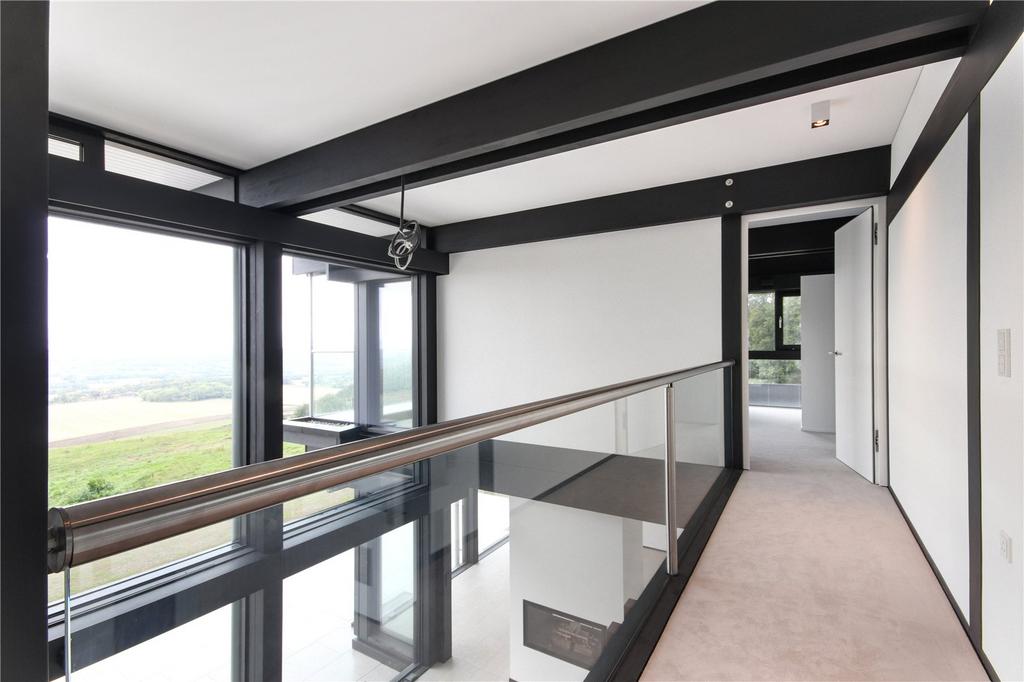 Mezzanine Landing