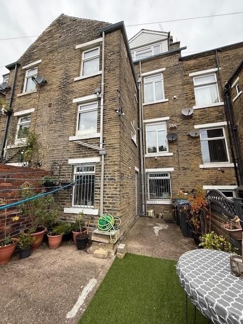 Rear Garden Pic 2