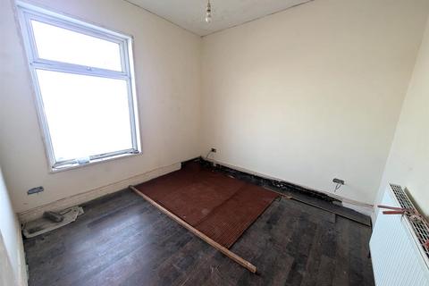 2 bedroom house for sale, Jesmond Gardens, Hull