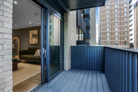 2 bedroom flat to rent, Capital Interchange Way, Brentford, TW8