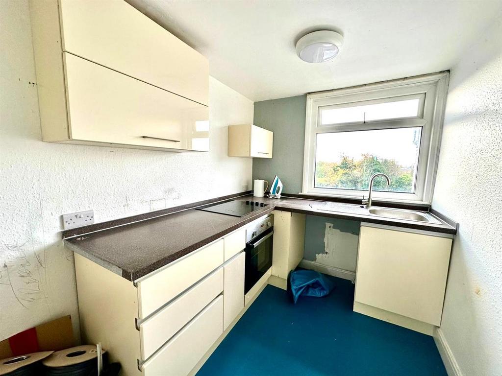 A9 cec09 d 9142 418 f a8 c0 8 aa3 e3626 f40.jpg