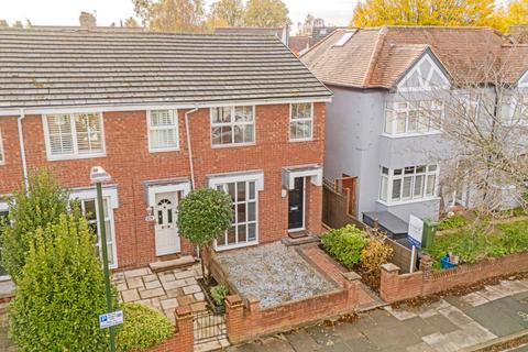 3 bedroom end of terrace house for sale, Clonmel Road, Teddington, TW11