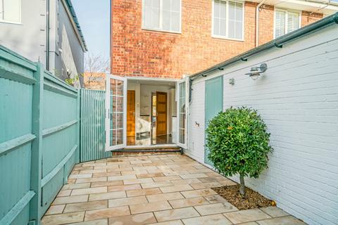 3 bedroom end of terrace house for sale, Clonmel Road, Teddington, TW11