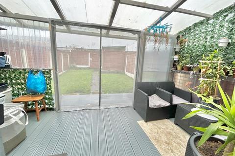 3 bedroom mews for sale, Alpine Drive, Leigh
