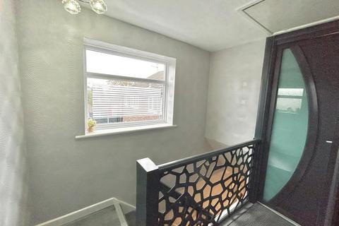 3 bedroom mews for sale, Alpine Drive, Leigh