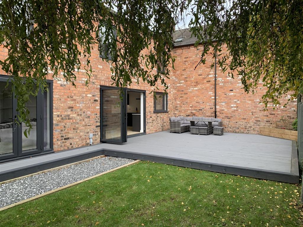 1. decking area.jpg