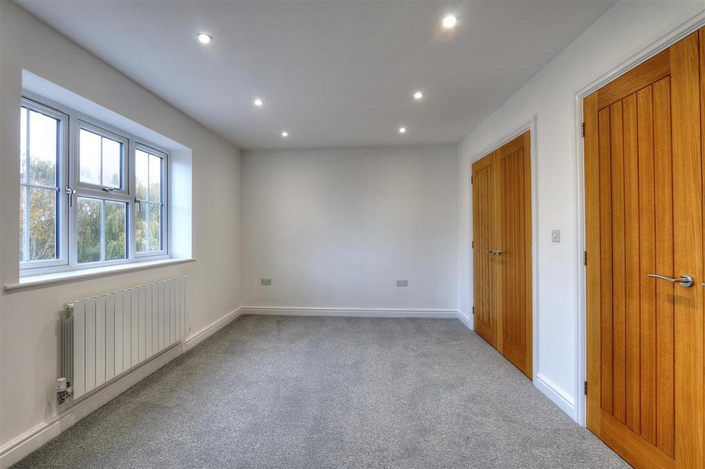Bedroom 2: