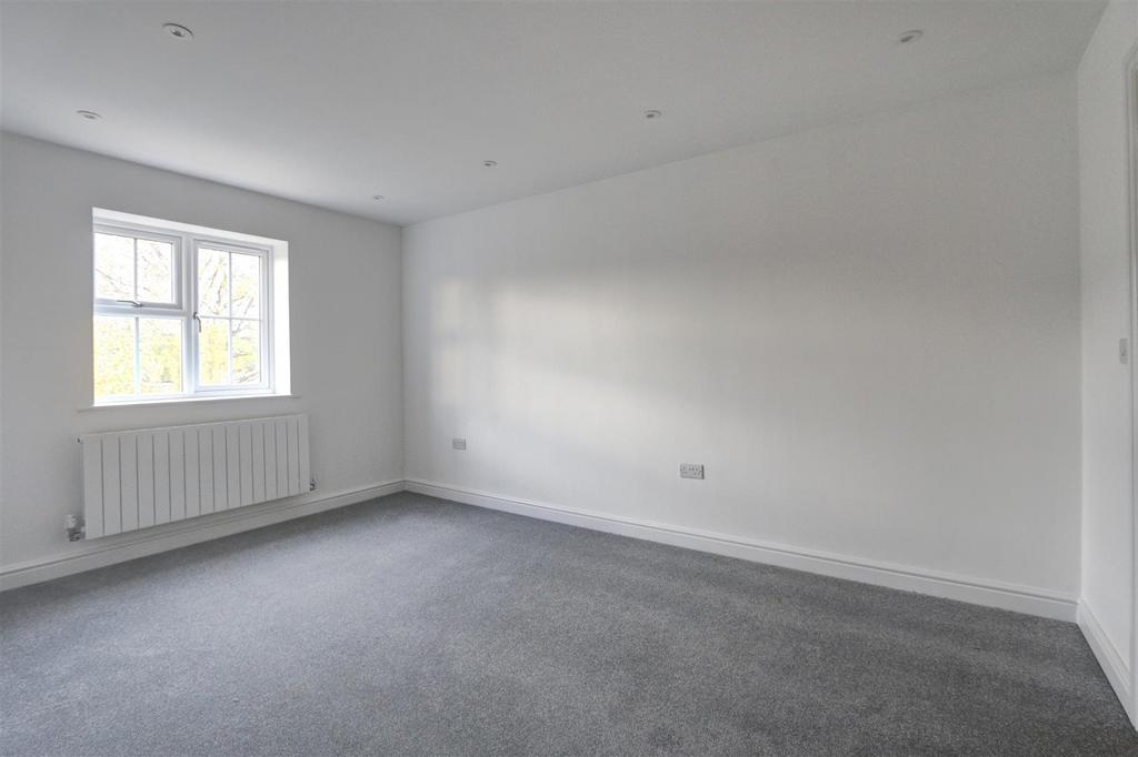 Bedroom 4: