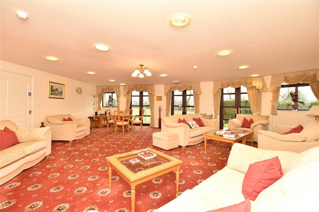 Communal Lounge