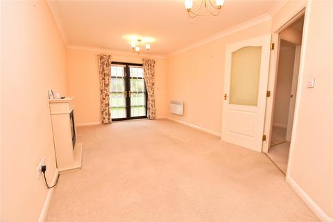 2 bedroom apartment for sale, Newshaw Lane, Hadfield, Glossop, Derbyshire, SK13