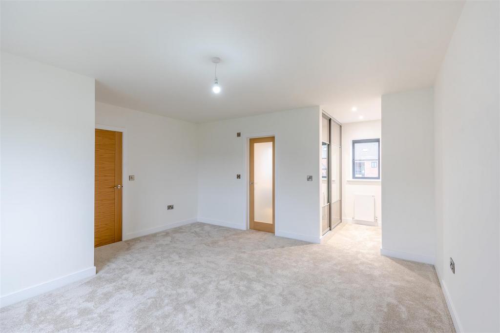 8665193-interior30.jpg