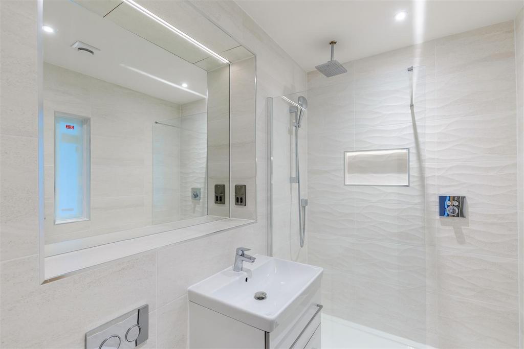 8665193-interior28.jpg