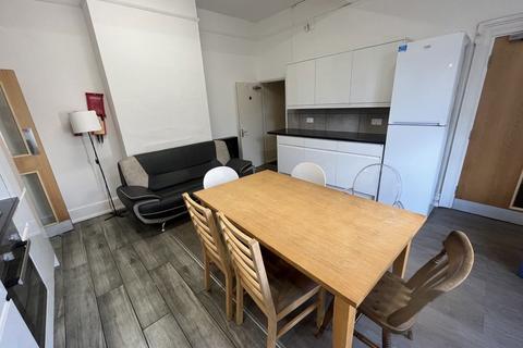 4 bedroom flat to rent, Iffley Road