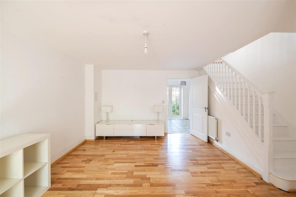 134 Brookfield Drive internals-9.jpg