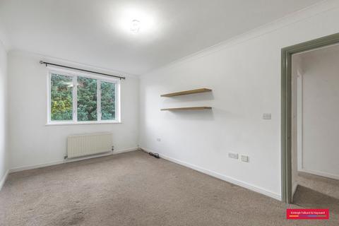 1 bedroom flat to rent, Springbank, Winchmore Hill, London, N21