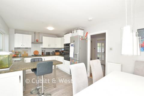 undefined, Longwood Avenue, Waterlooville PO8