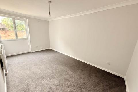 2 bedroom bungalow to rent, Windermere, Milton Keynes MK2