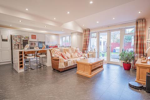 undefined, Greenfield Avenue, Balsall Common, CV7