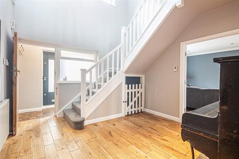 5 bedroom detached house for sale, 66 Townhead Road, Dore, S17 3GA