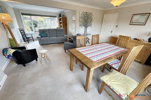 4 bedroom detached house for sale, Canterbury Road, Werrington Village, Peterborough, PE4
