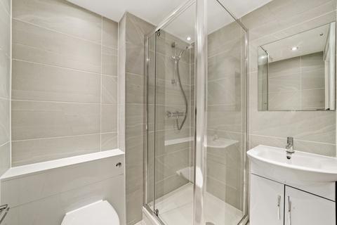 undefined, High Road, London N20
