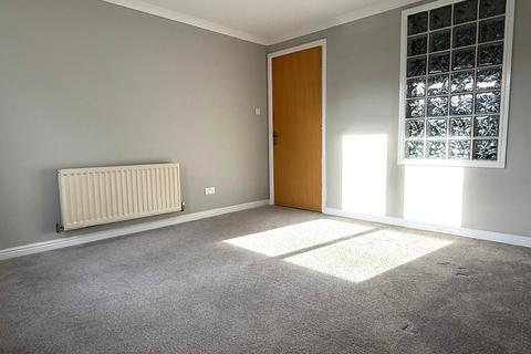 2 bedroom flat to rent, Bethlehem Way, Edinburgh EH7