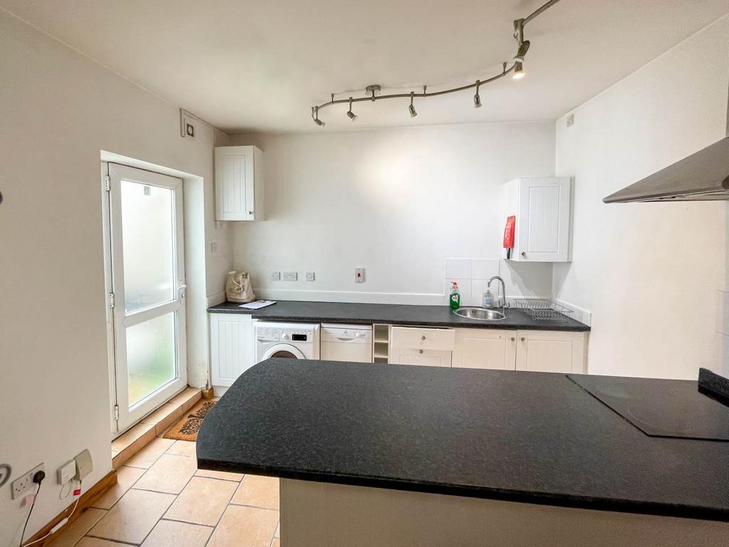 Kitchen (1)