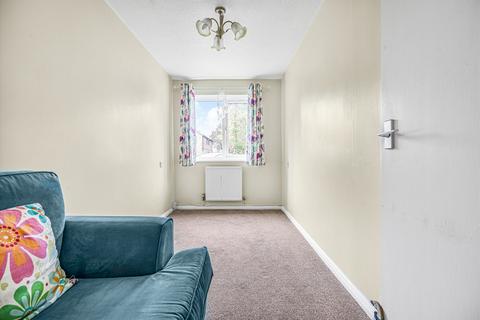 undefined, Octavia Way, Staines-upon-Thames, TW18