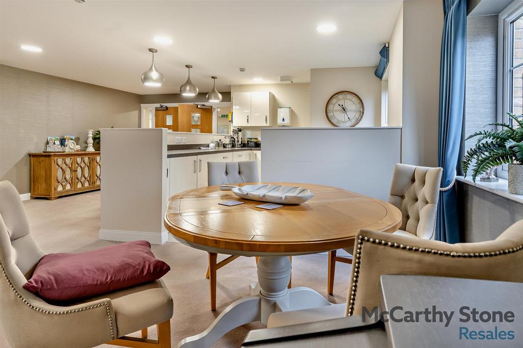 8636234-interior03-800.jpg