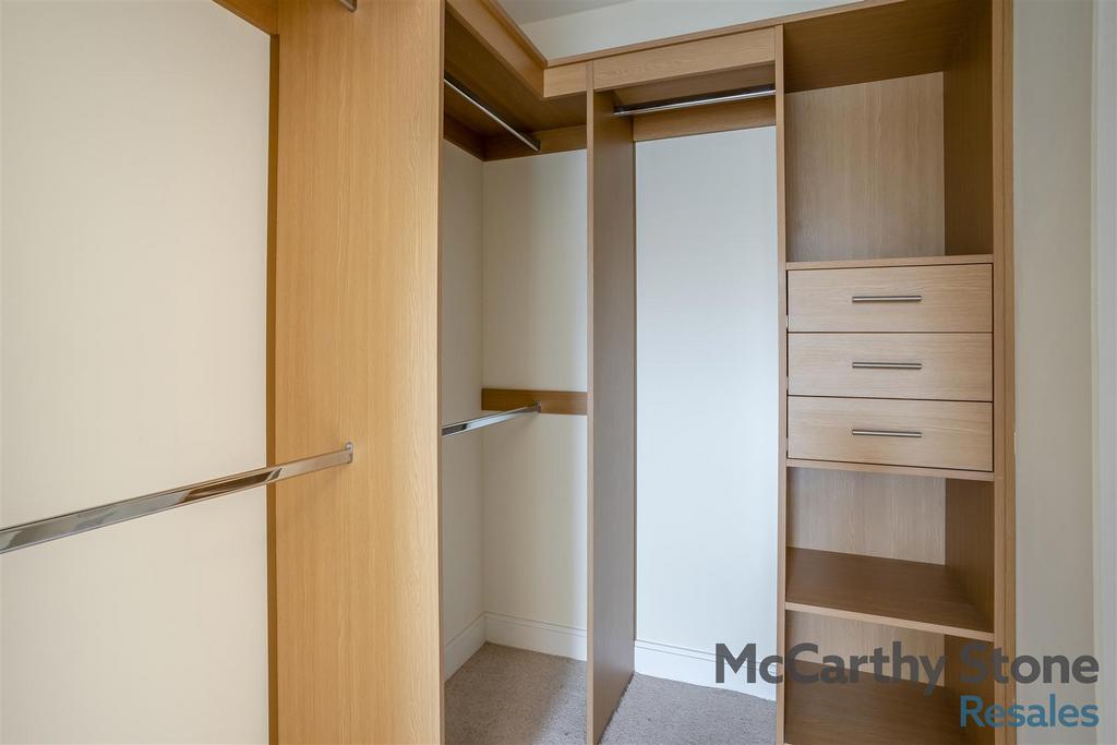 8668321-interior09.jpg
