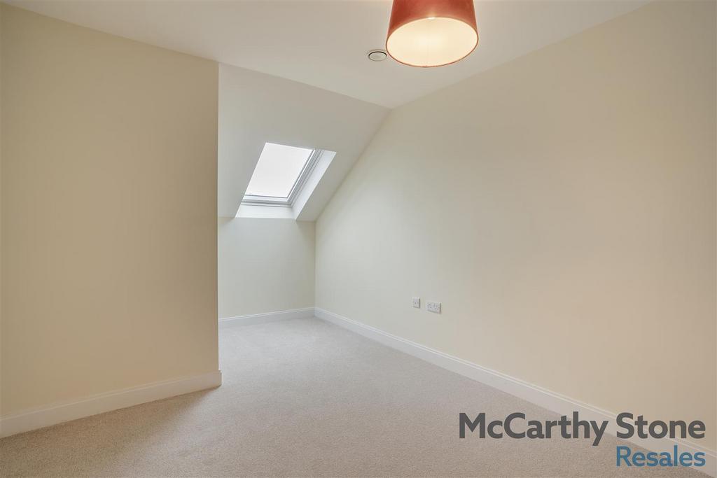 8668321-interior07.jpg