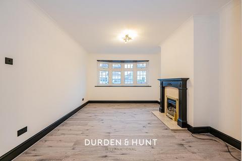 undefined, Eyhurst Avenue, Hornchurch, RM12
