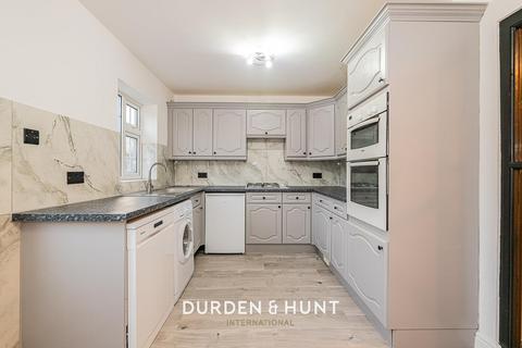 undefined, Eyhurst Avenue, Hornchurch, RM12