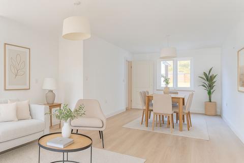 4 bedroom detached house for sale, Rossers Field, Govilon, NP7