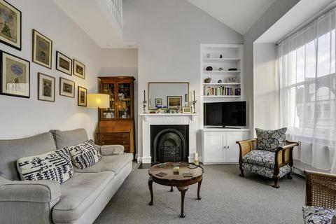 4 bedroom terraced house for sale, Gowan Avenue
